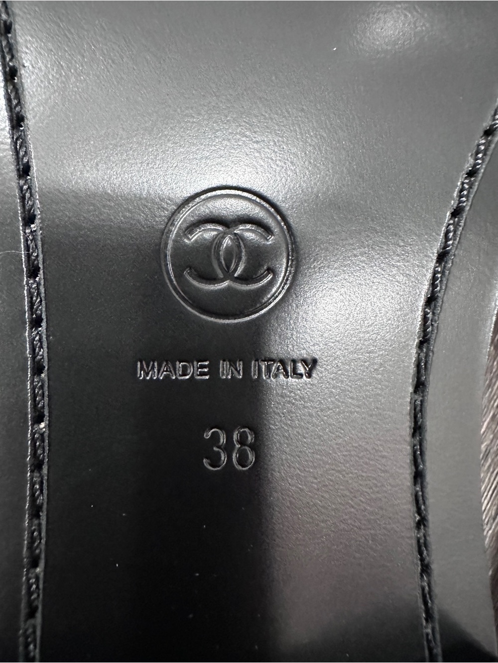 $1.6K 2026 CHANEL BLACK LEATHER LOAFERS SLINGBACK SHOES GOLD STRASS CC LOGO 38 - Picture 15 of 15
